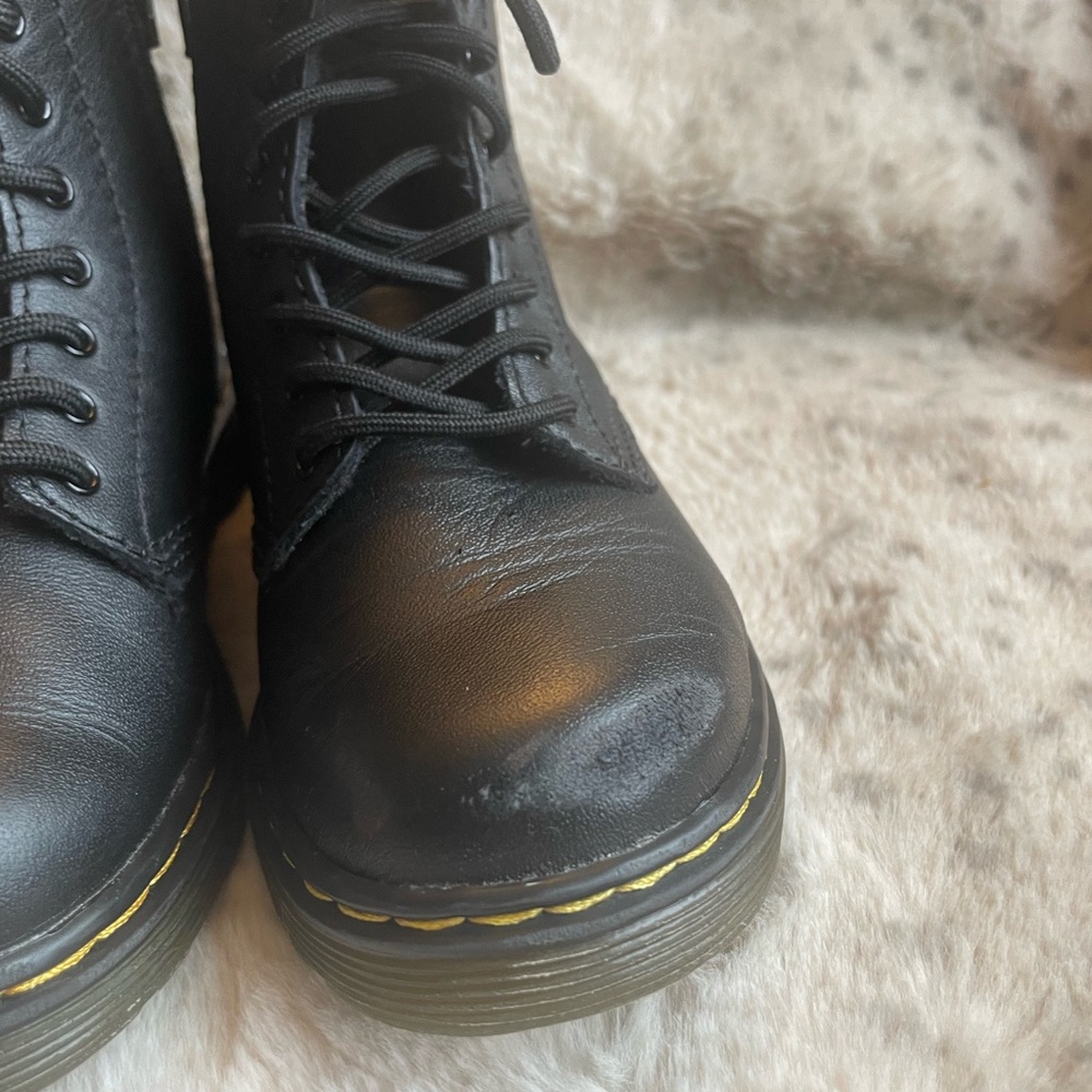 Dr. Martens, Kids Collection 1460T
Boots, US Size 10 - Picture 4 of 11